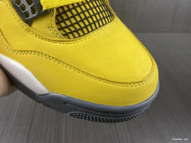 Jordan Air Retro Lightning CT8527-700 4 0606